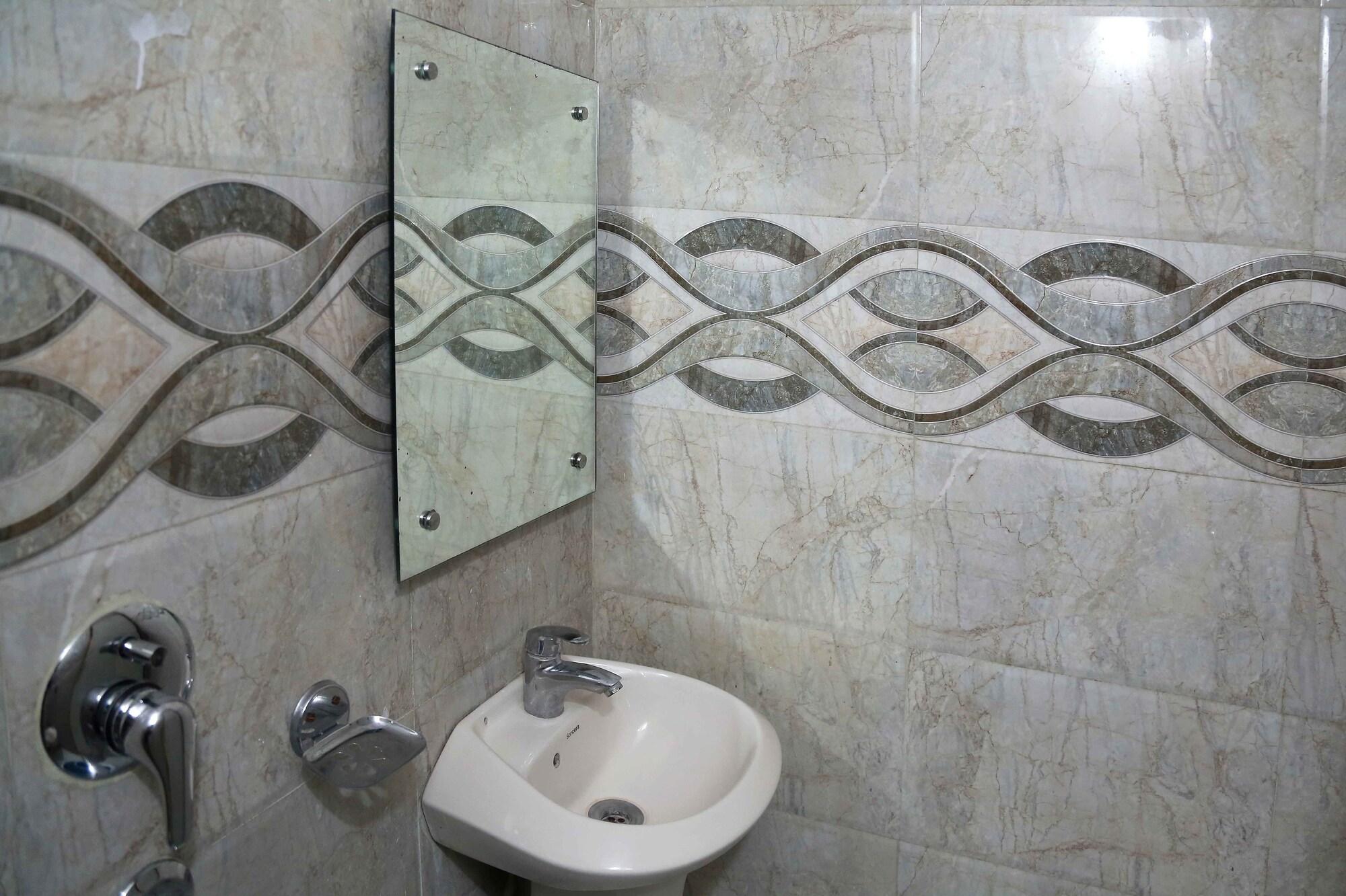 Hotel Shivam International - A Well Hygiene Property All Staff Vaccinated " Nueva Delhi Exterior foto