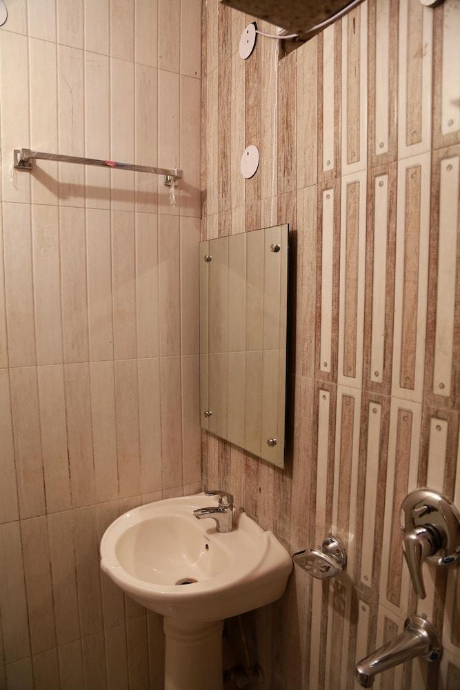 Hotel Shivam International - A Well Hygiene Property All Staff Vaccinated " Nueva Delhi Exterior foto