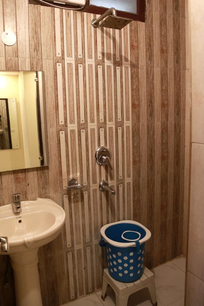 Hotel Shivam International - A Well Hygiene Property All Staff Vaccinated " Nueva Delhi Exterior foto