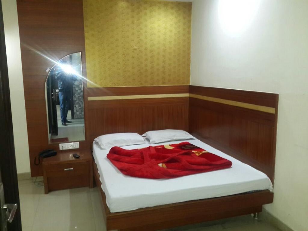 Hotel Shivam International - A Well Hygiene Property All Staff Vaccinated " Nueva Delhi Habitación foto
