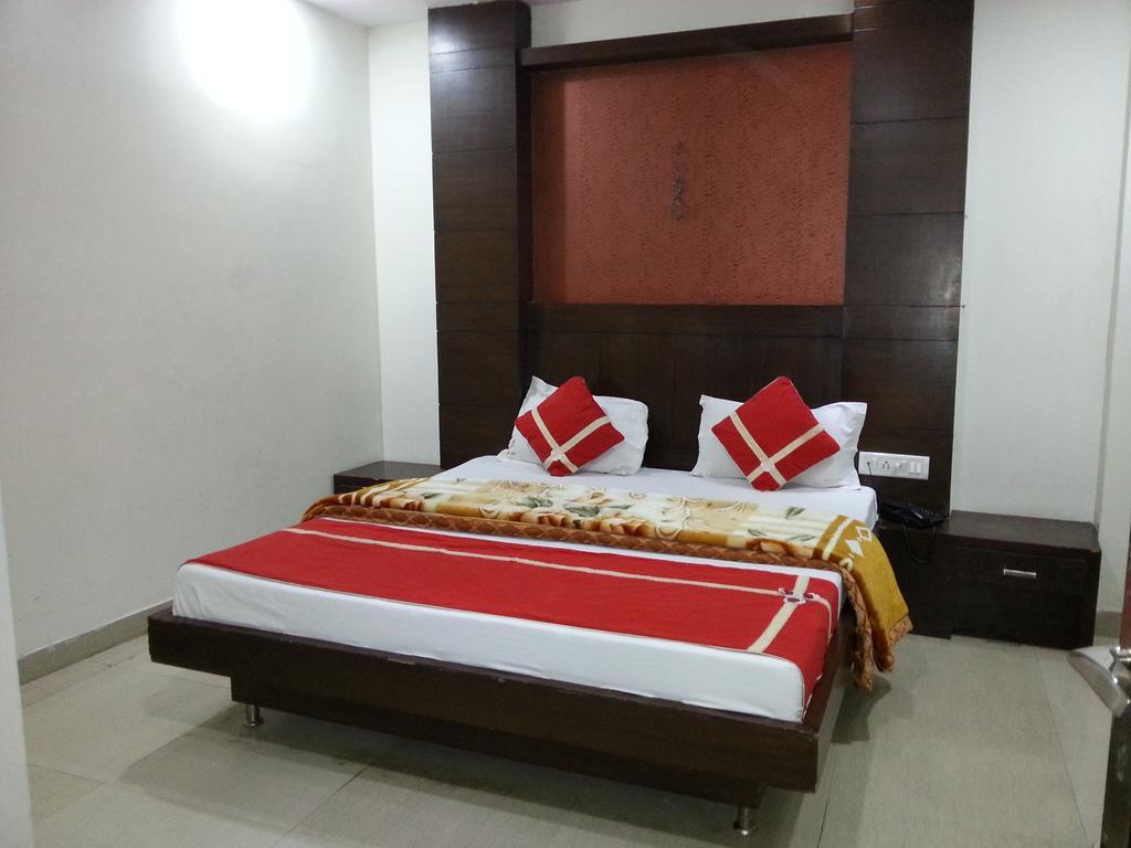 Hotel Shivam International - A Well Hygiene Property All Staff Vaccinated " Nueva Delhi Exterior foto