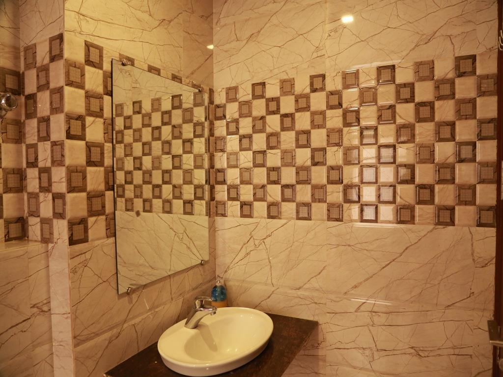 Hotel Shivam International - A Well Hygiene Property All Staff Vaccinated " Nueva Delhi Exterior foto