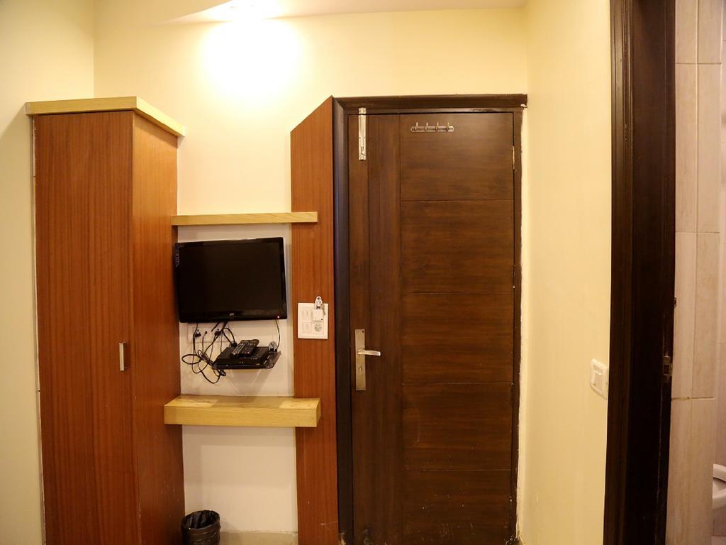 Hotel Shivam International - A Well Hygiene Property All Staff Vaccinated " Nueva Delhi Exterior foto