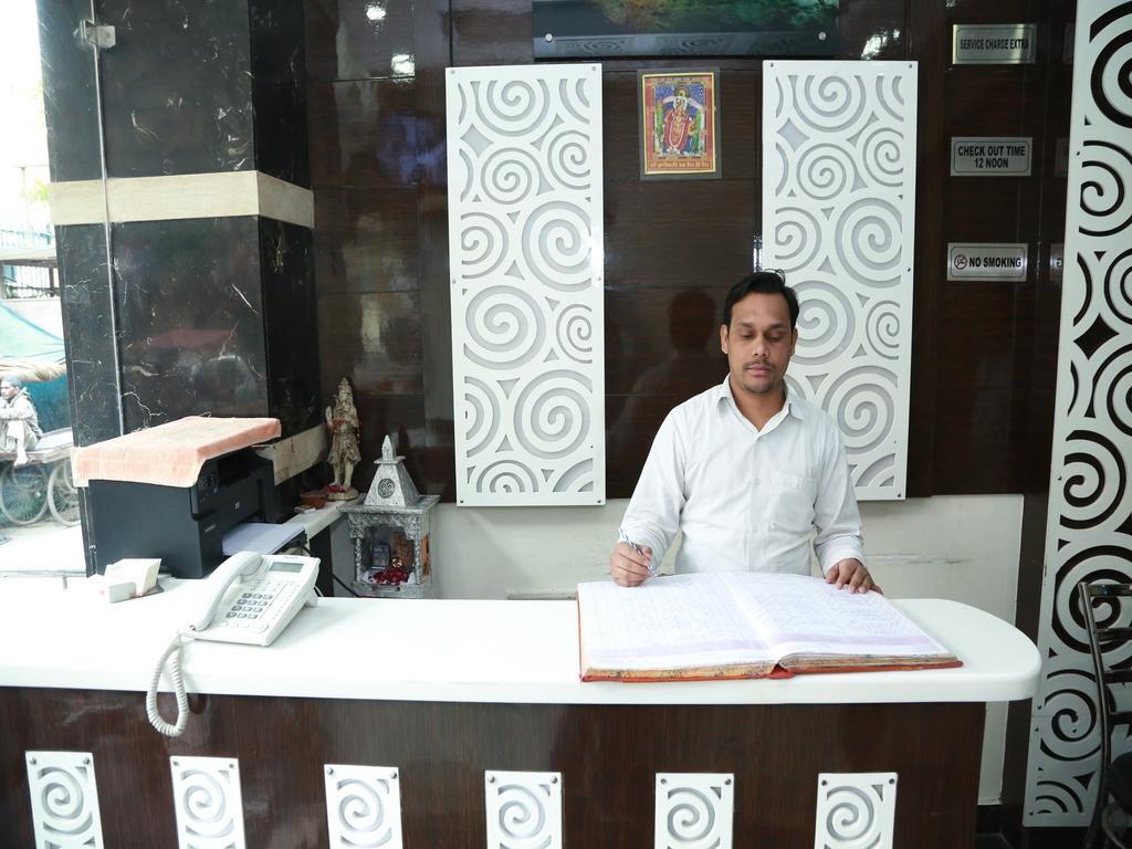 Hotel Shivam International - A Well Hygiene Property All Staff Vaccinated " Nueva Delhi Exterior foto